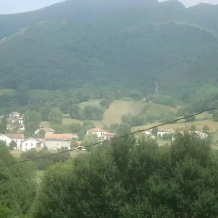 Au Coeur Du Pays Basque Feriehus Ossès